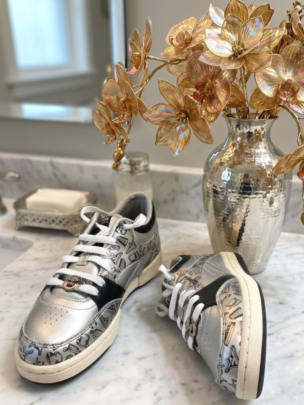 Reebok Monopoly Y2K Sneakers Womens 6 Silver Graphic Shoes Vintage 2000s Rare